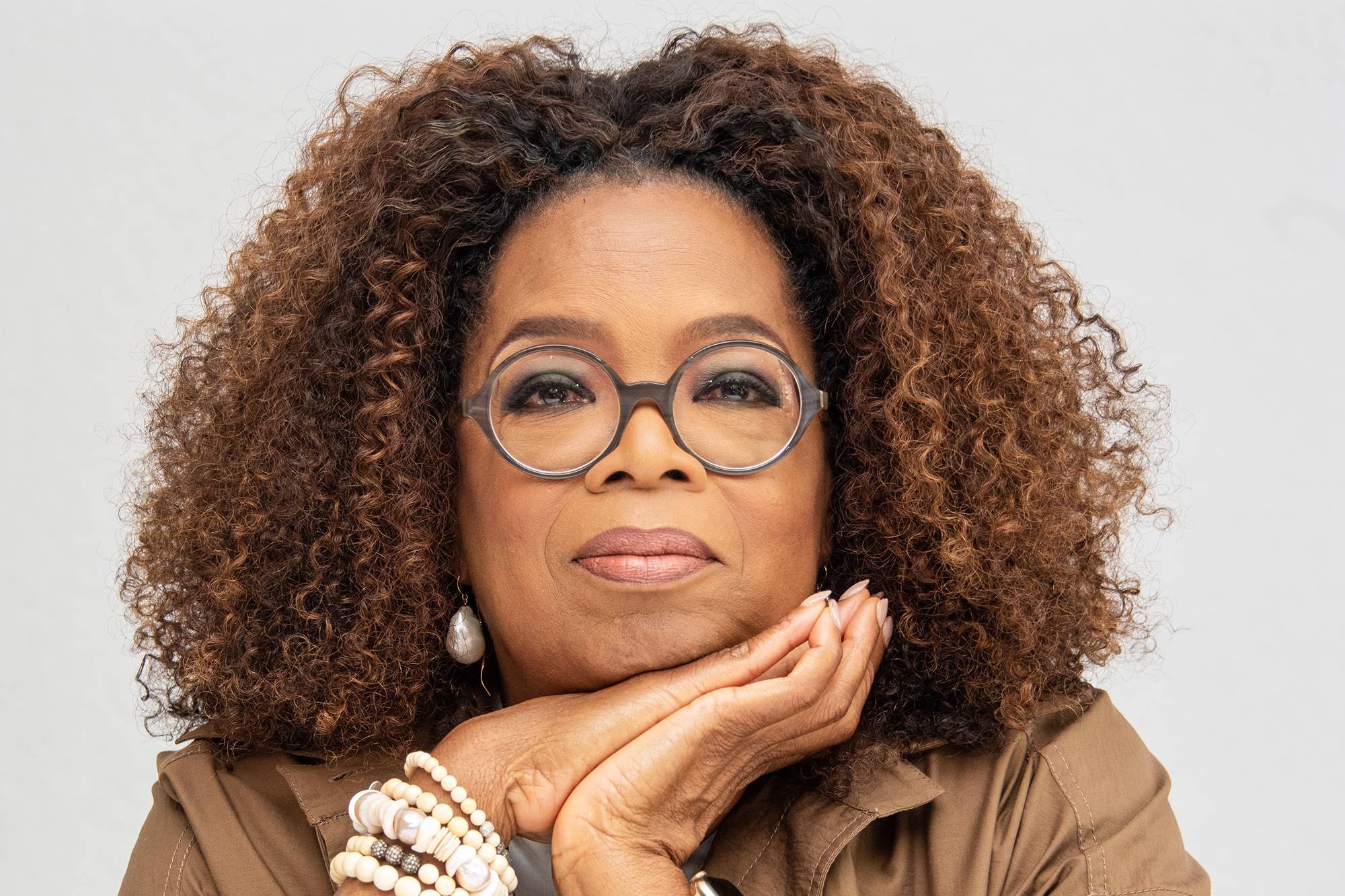 Oprah Winfrey está pausando planos originais, com foco em levar bem-estar para o mundo
