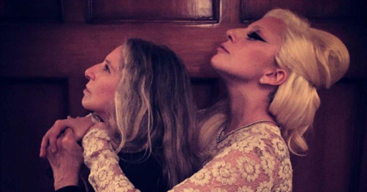 Lady Gaga e Barbra Streisand fotografadas no instagram de Lady Gaga