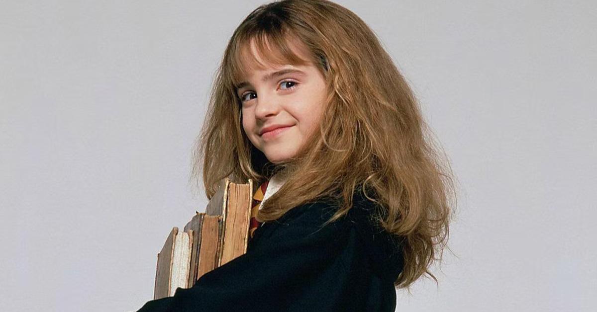 Emma Watson quando criança interpretando Hermione