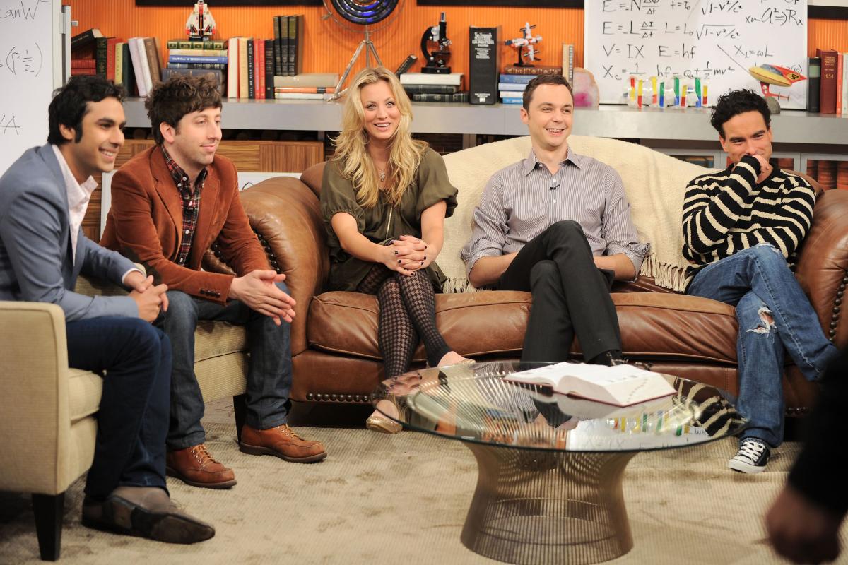 O elenco de The Big Bang Theory na CBS The Early Show