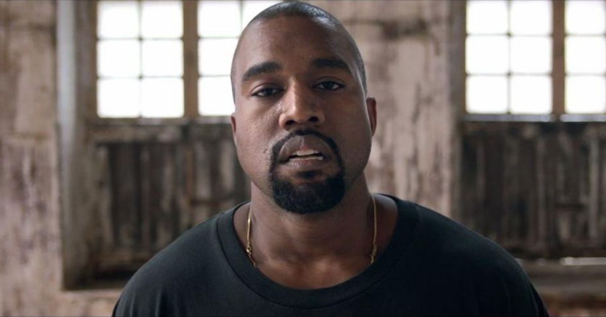 Os fãs acham que Kanye West está vivendo no que parece uma cela de prisão glorificada