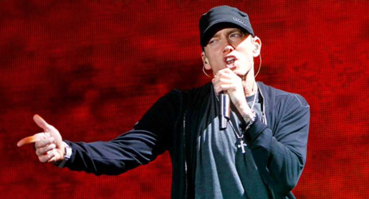 Eminem doa “espaguete da mamãe” para profissionais de saúde de Detroit. 2020 é o ano do retorno limpo