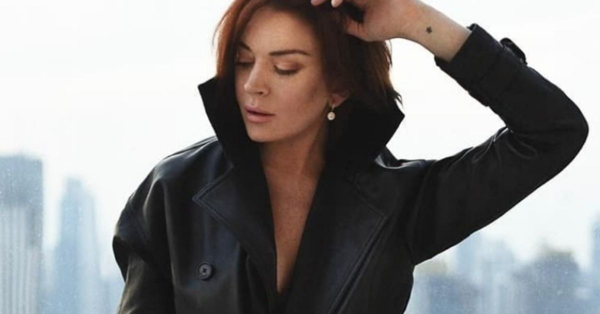 Lindsay Lohan parece irreconhecível em uma postagem recente sobre sua colaboração com ‘Lily Baker Jewels’