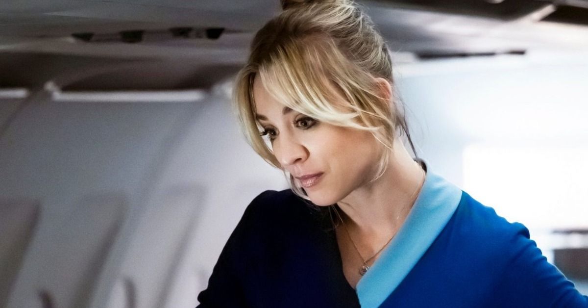 Kaley Cuoco reage com lágrimas ao programa, ‘The Flight Attendant’ sendo indicada no Globo de Ouro