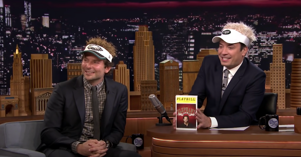 A risada incontrolável de Bradley Cooper e Jimmy Fallon causou grandes edições em sua entrevista