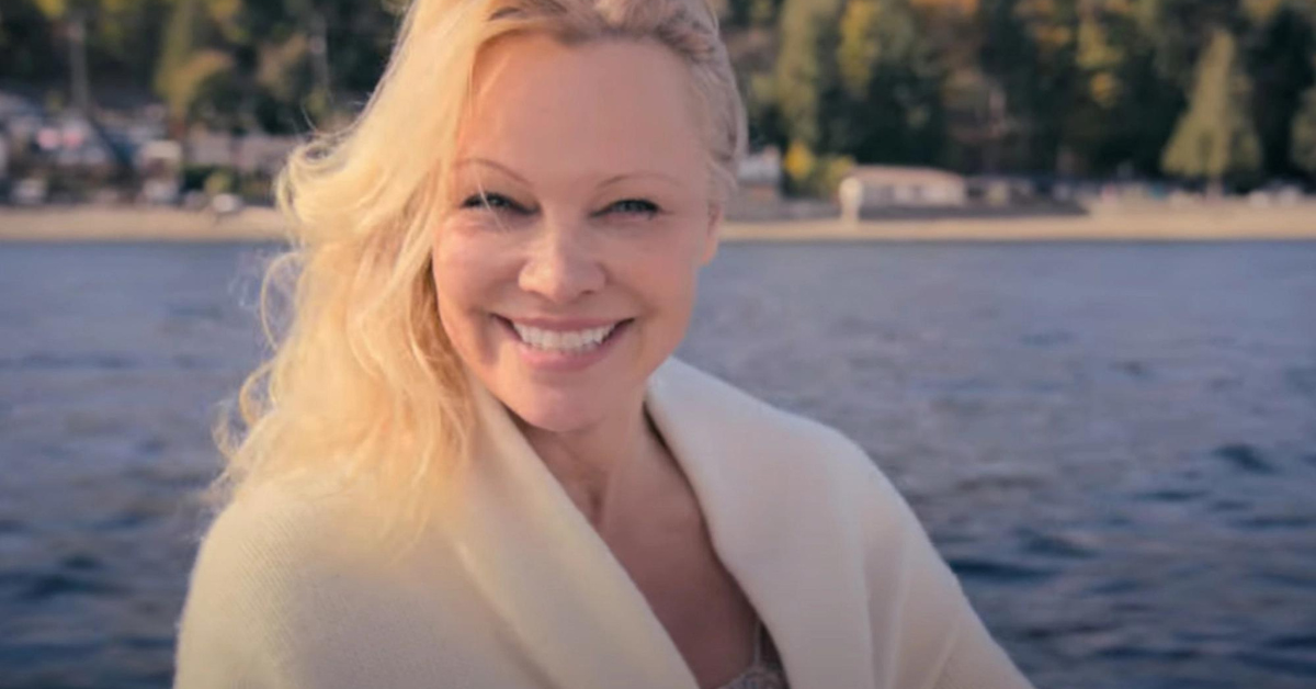 Pamela Anderson no trailer de seu documentário da Netflix