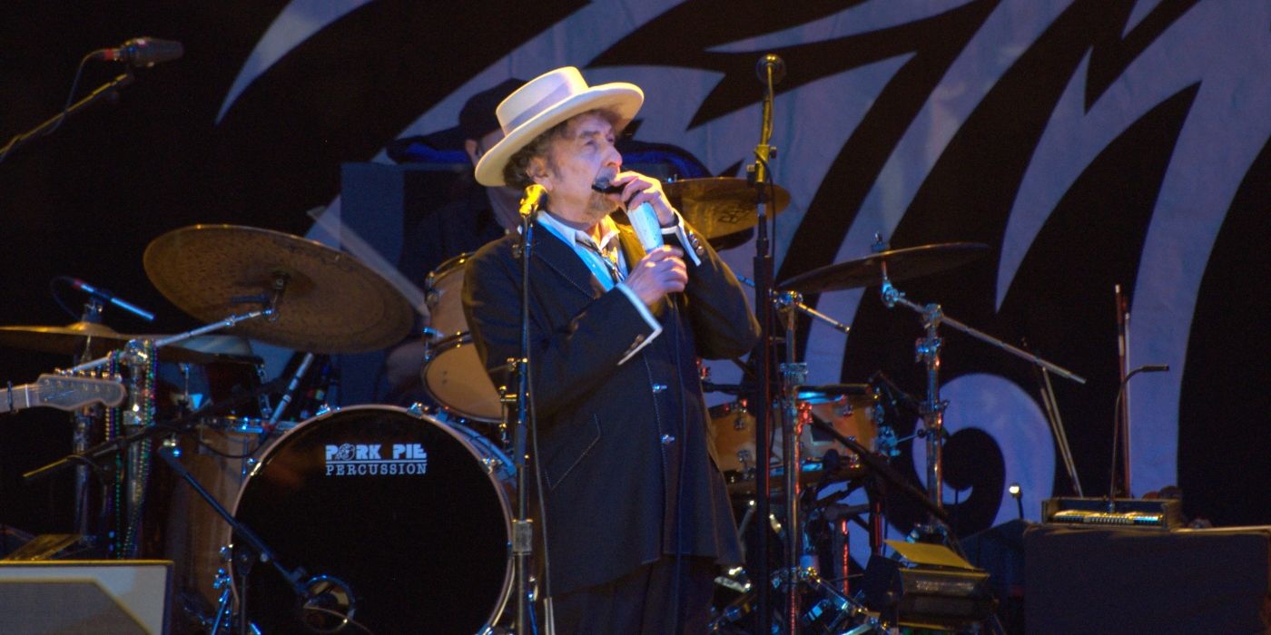 Bob Dylan quase foi cancelado, mas ainda está se apresentando em 2022