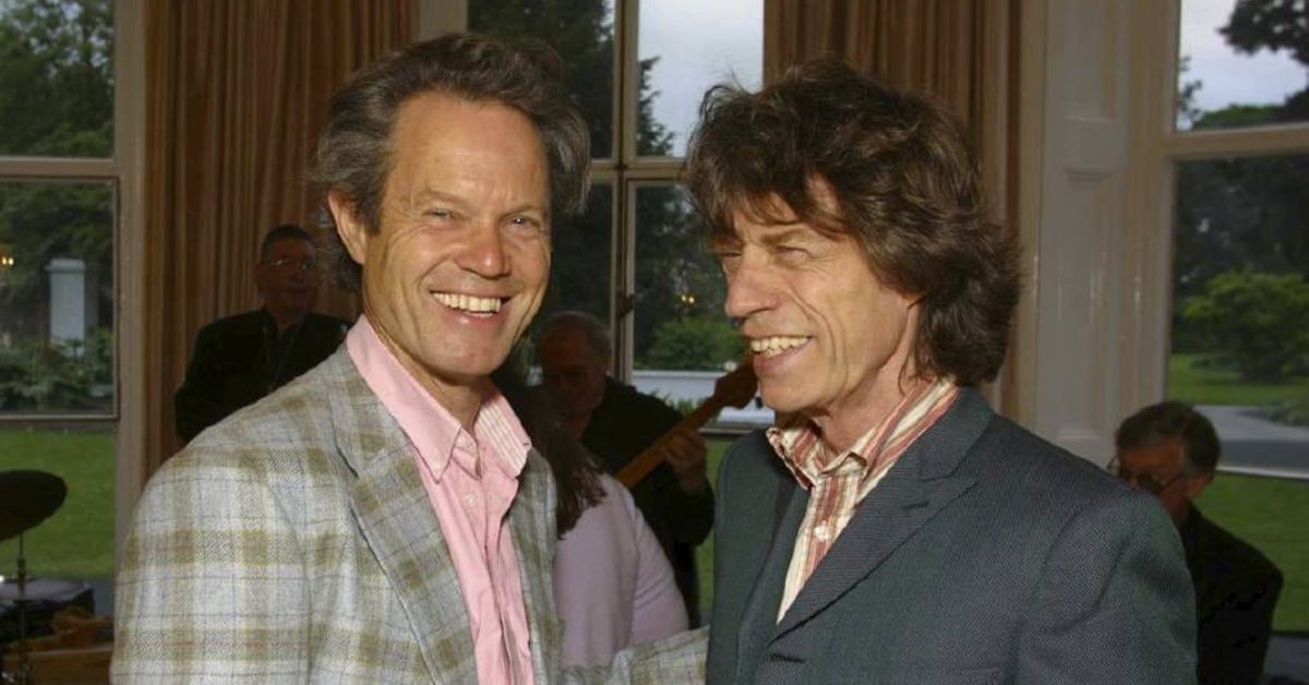 Aqui está como é realmente o relacionamento de Mick Jagger com seu irmão