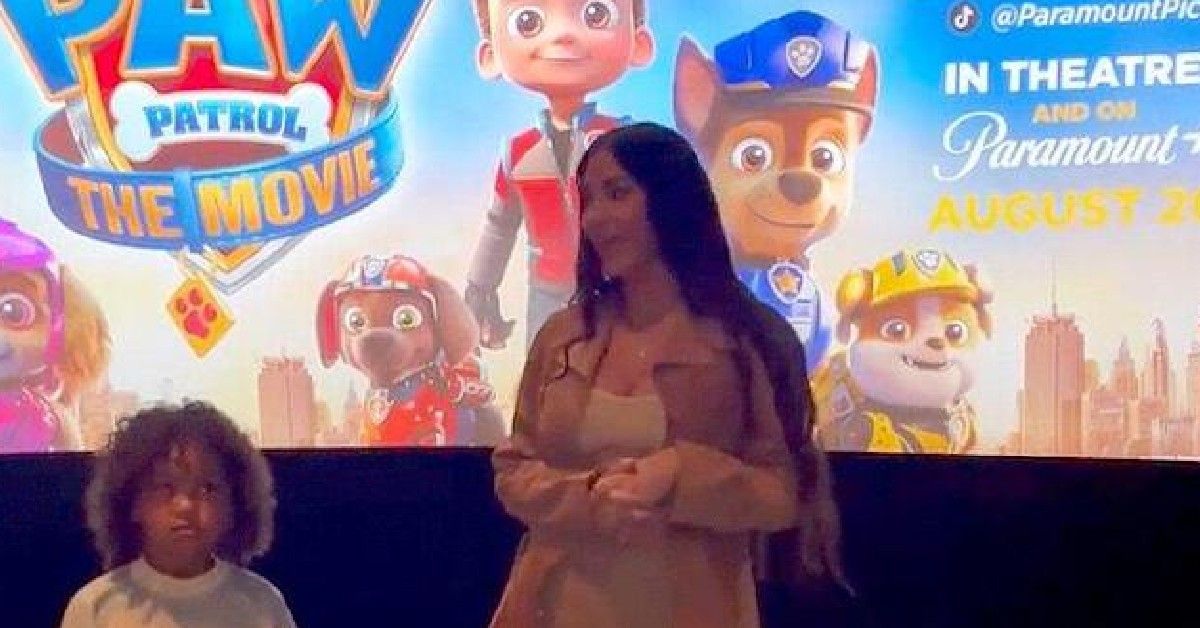 Os fãs reagem ao papel de Kim Kardashian em ‘Paw Patrol’ enquanto ela leva seus filhos para uma exibição privada