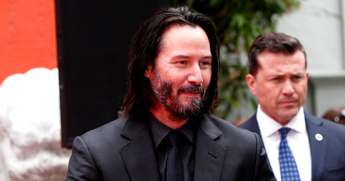 Keanu Reeves fica 0 milhões mais rico com Matrix 💰💸: Descubra como os filmes impactaram seu patrimônio líquido!