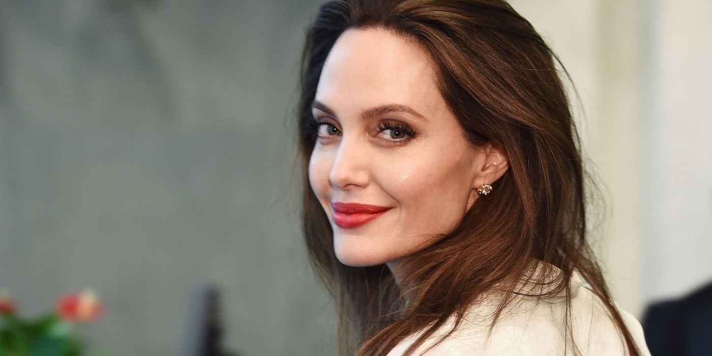 Veja por que os fãs acham que Angelina Jolie fez uma cirurgia plástica