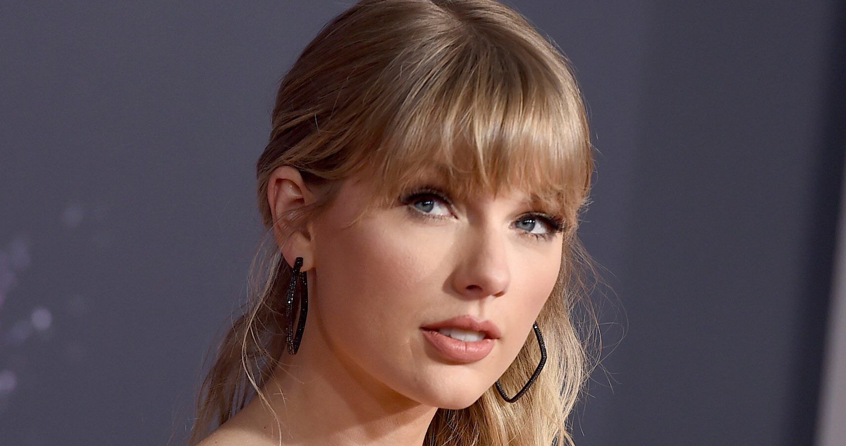 Taylor Swift explica porque ela optou por regravar ‘Fearless’ primeiro