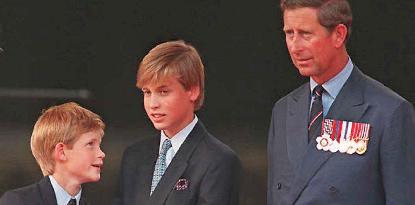 Tudo o que sabemos sobre o relacionamento do príncipe Harry com seu pai, o príncipe Charles