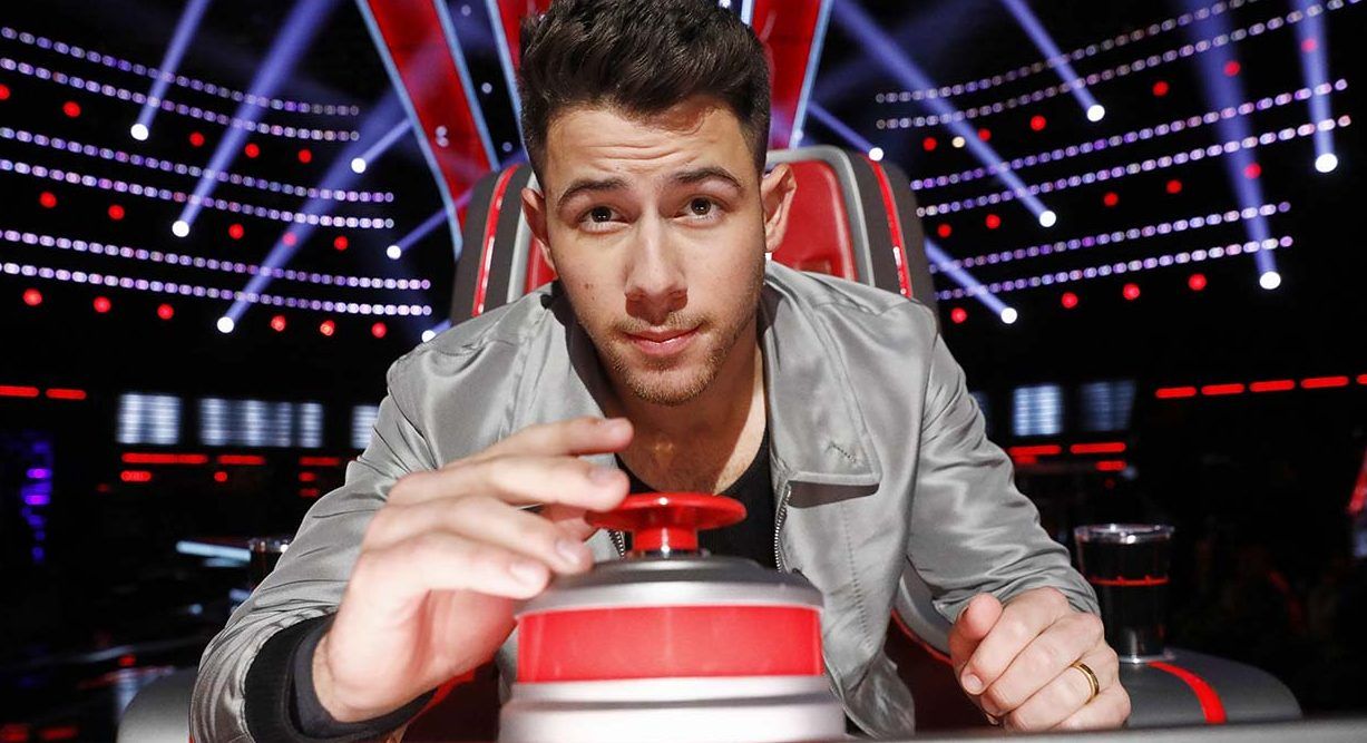 ‘The Voice’: Kelly Clarkson pode ter encontrado um novo rival em Nick Jonas