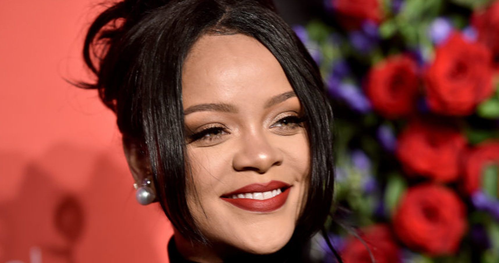 Rihanna está lançando uma linha de produtos Fenty Haircare em breve?