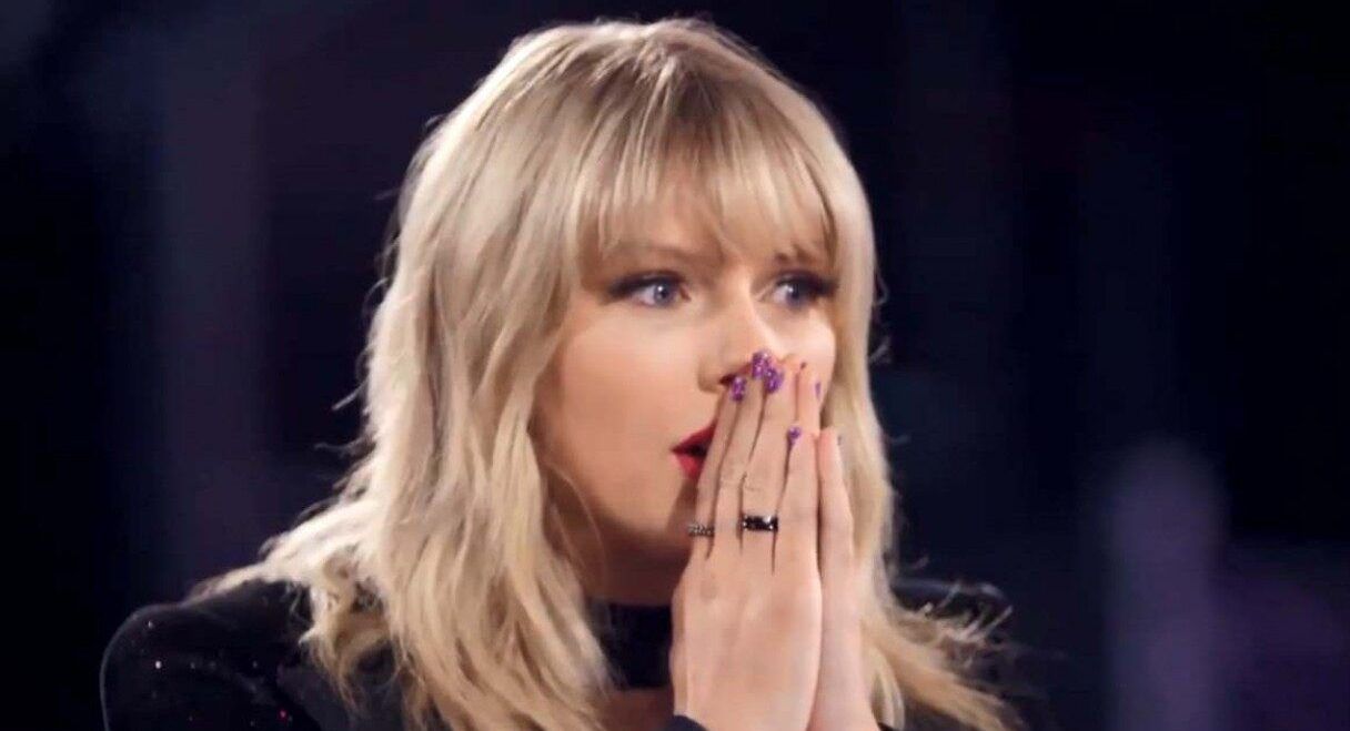 Taylor Swift quebra a Internet usando a gíria popular ‘Smol Boi’ na legenda do TikTok