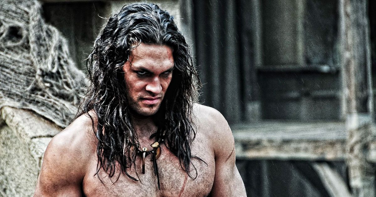 ‘As I Smell You’: Jason Momoa Wields A Sword BTS ‘The Calm Before The Storm’
