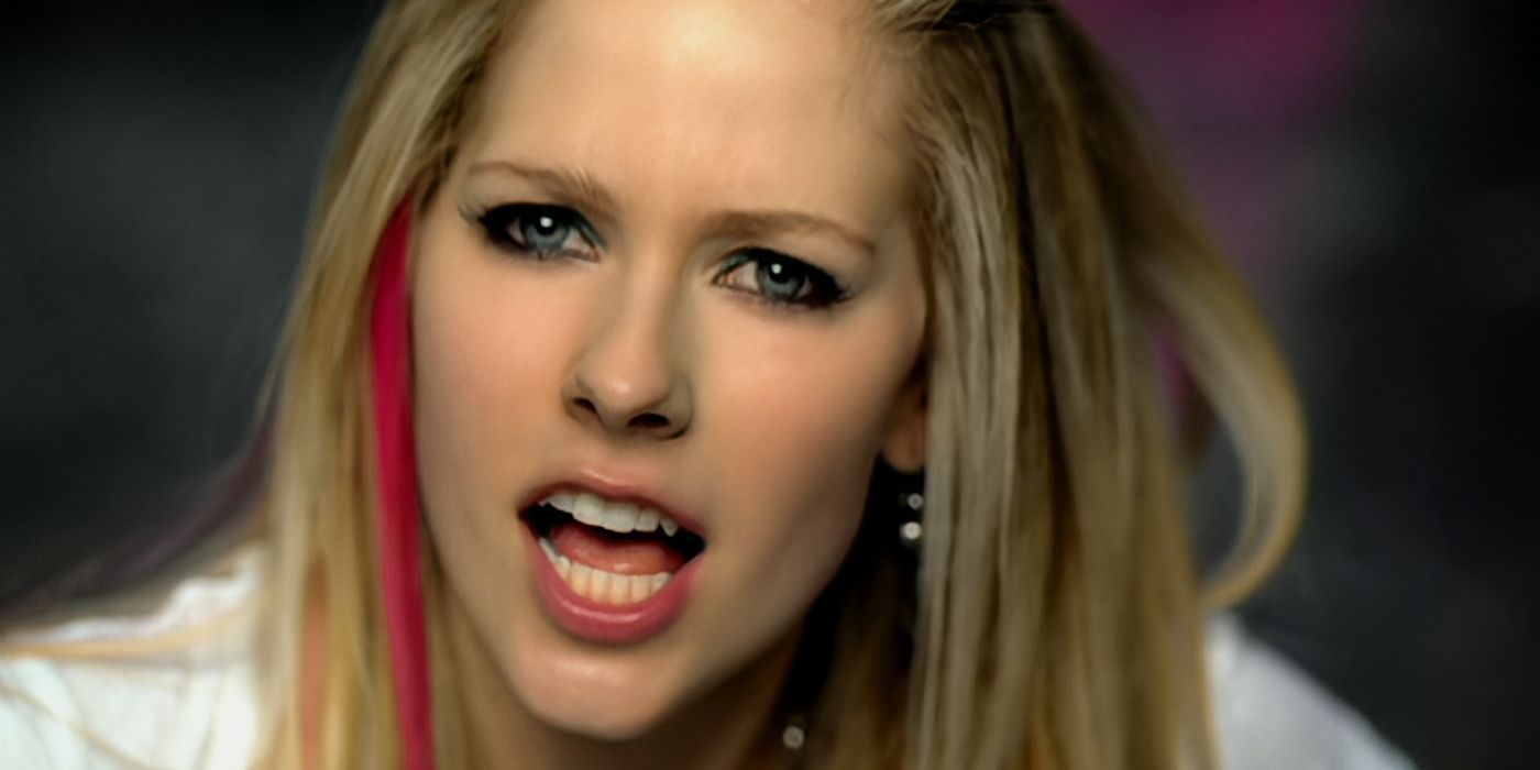 Avril Lavigne no videoclipe de Girlfriend