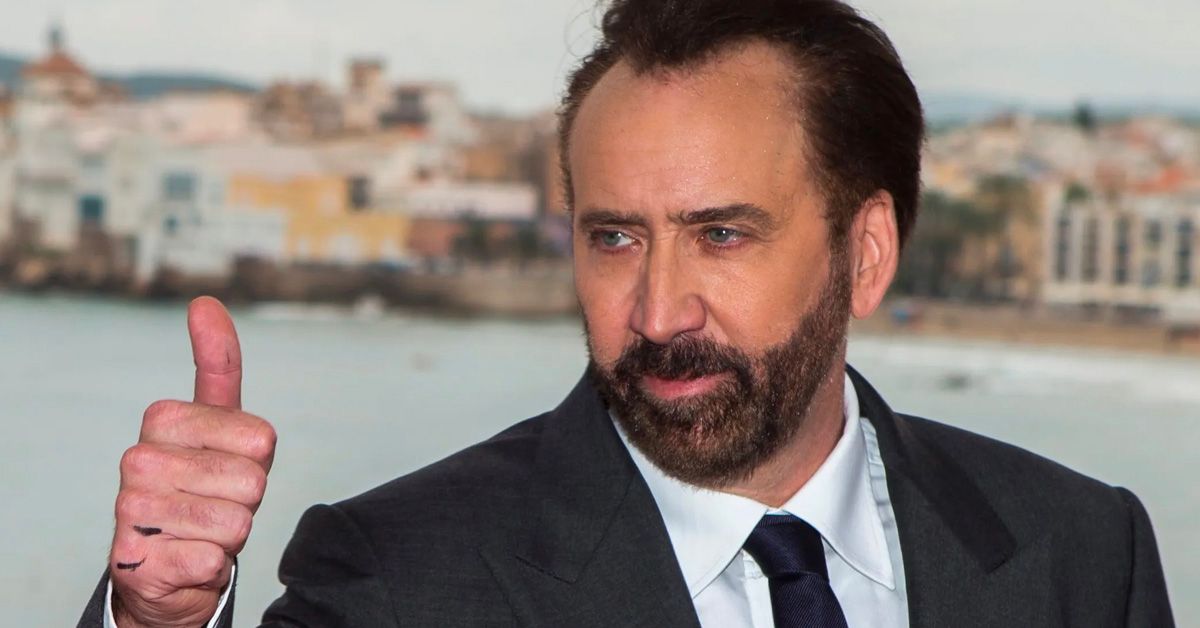 Nicolas Cage realmente comprou um crânio de dinossauro de $ 260.000?