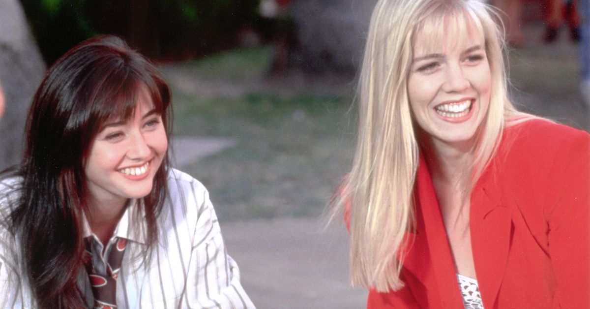 Jennie Garth e Shannen Doherty realmente brigaram no set de ‘Beverly Hills 90210’?