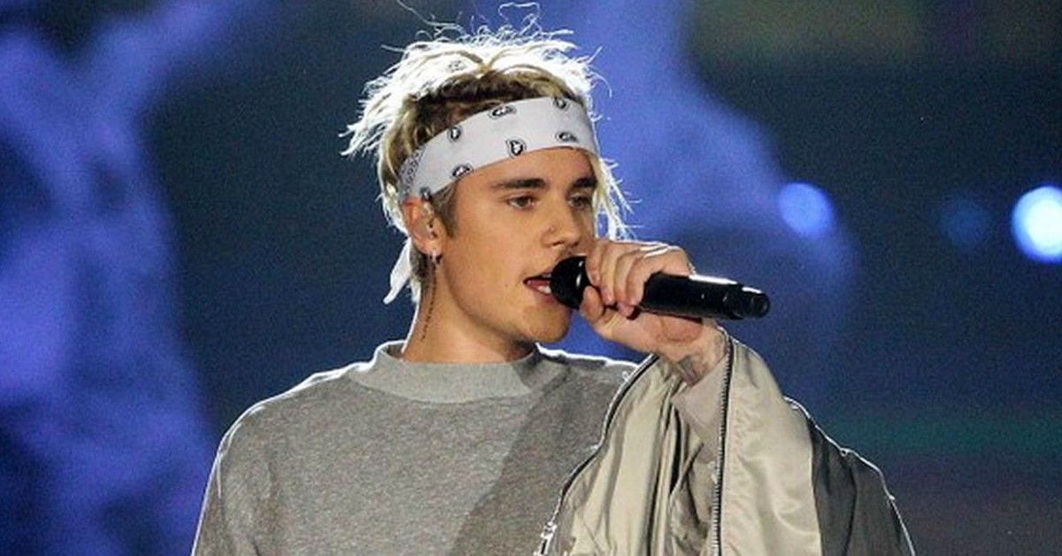 Justin Bieber prepara-se para lançar novo documentário abordando a dor do passado, relacionamentos atuais e novas músicas