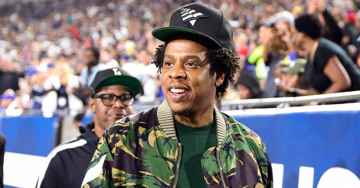 Jay-Z está trabalhando com a NFL, mas a parceria não faz muito sentido, dadas suas declarações anteriores