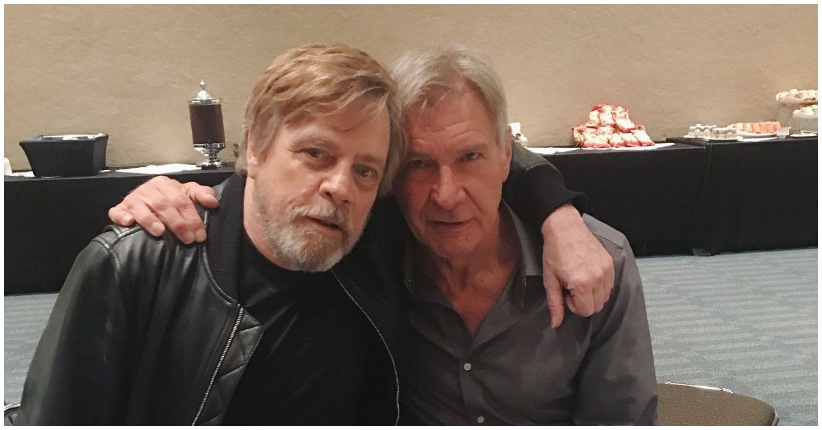 Quem tem um patrimônio líquido mais alto: Harrison Ford ou Mark Hamill?