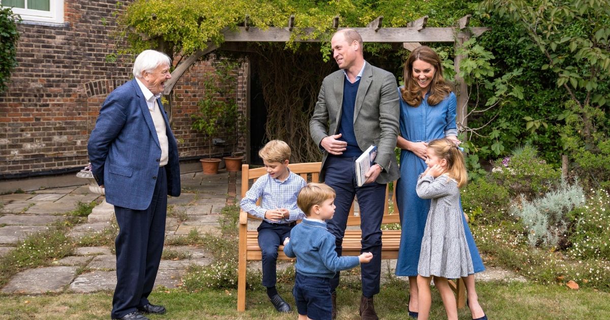O Príncipe William senta-se com Sir David Attenborough para assistir ao seu novo filme ‘A Life On Our Planet’