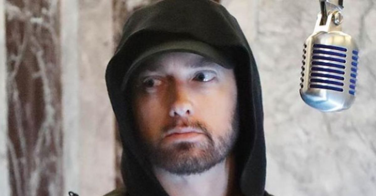 Fãs fazem piadas inadequadas sobre Eminem após a tentativa de suicídio de sua ex-mulher