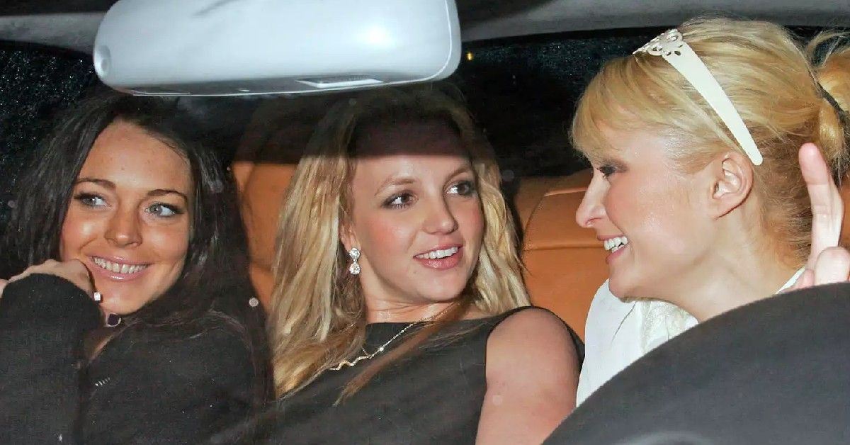 Paris Hilton uma vez chamou Lindsay Lohan de ‘Embaraçosa’. Eles ainda estão brigando agora?