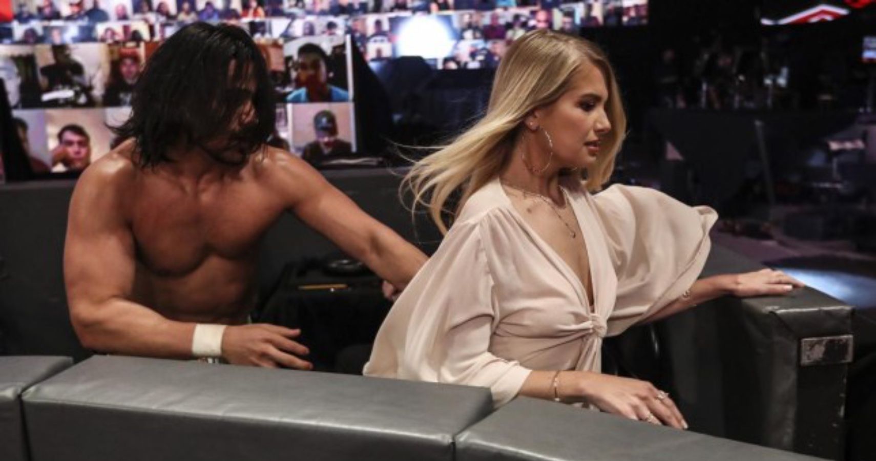 Demi Burnett diz que a estrela da WWE, Angel Garza, deixando-a sozinha foi “intensa”