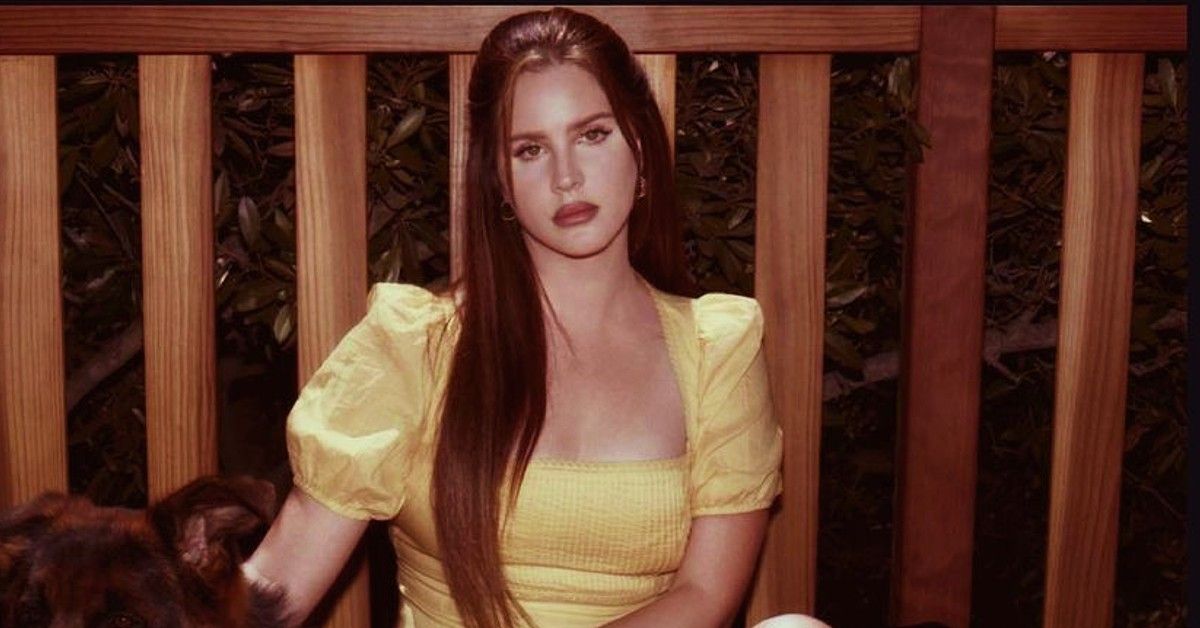 ‘Blue Banisters:’ O que sabemos sobre o álbum atrasado de Lana Del Rey