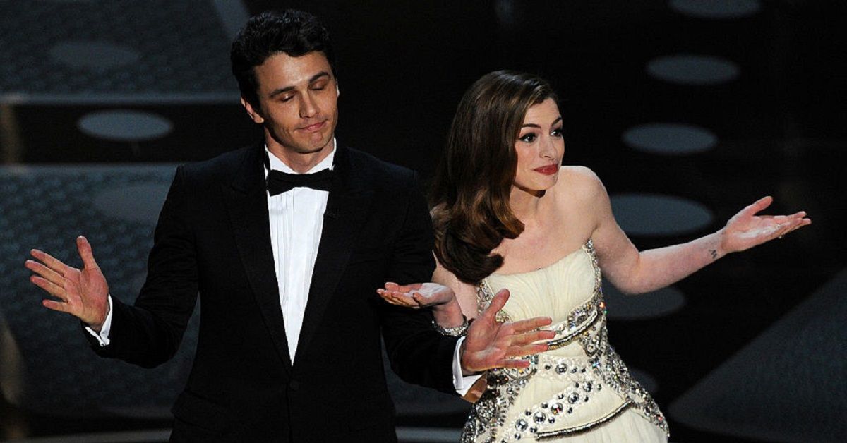 Enquanto apresentava o Oscar, James Franco não gostou dos conselhos cômicos que recebeu de Anne Hathaway nos bastidores