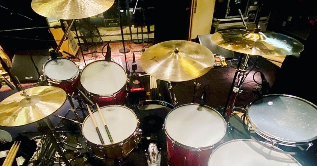 Kit de bateria de Taylor Hawkins do post de homenagem a Josh Freese