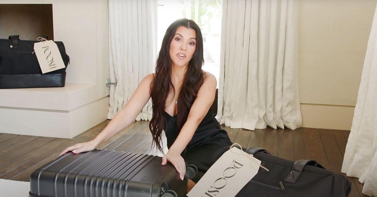 Kourtney Kardashian abre a caixa postal de Poosh