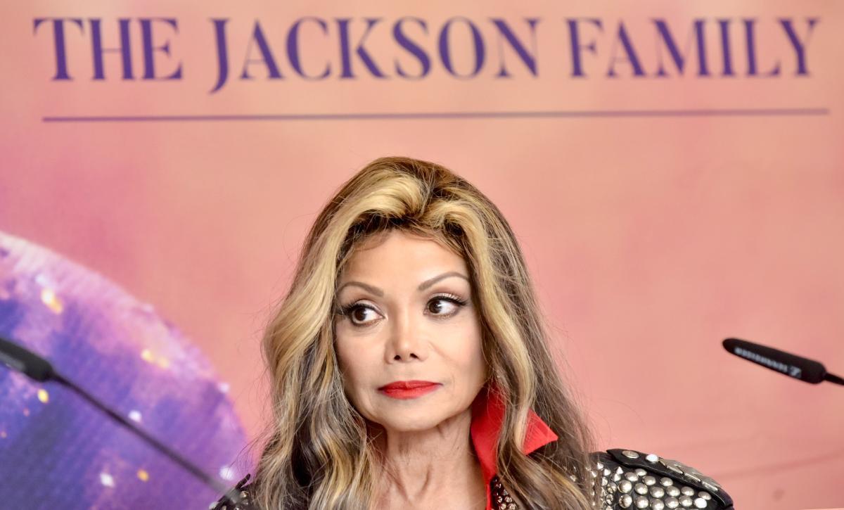 La Toya Jackson se recusou a retirar as acusações de abuso sexual contra seu pai Joe Jackson