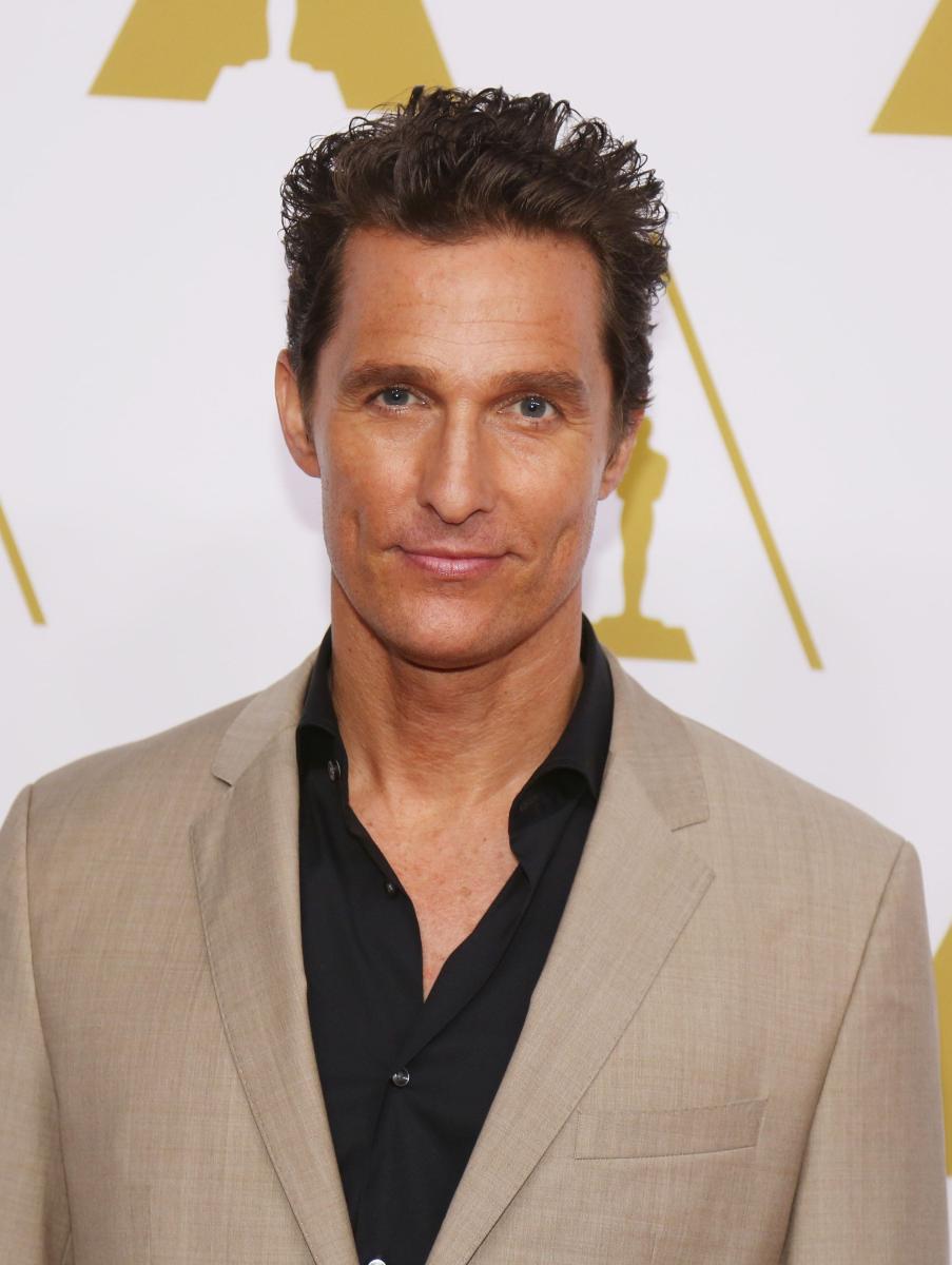 Matthew McConaughey no tapete vermelho do almoço anual dos indicados ao Oscar 2014 - Beverly Hills, CA
