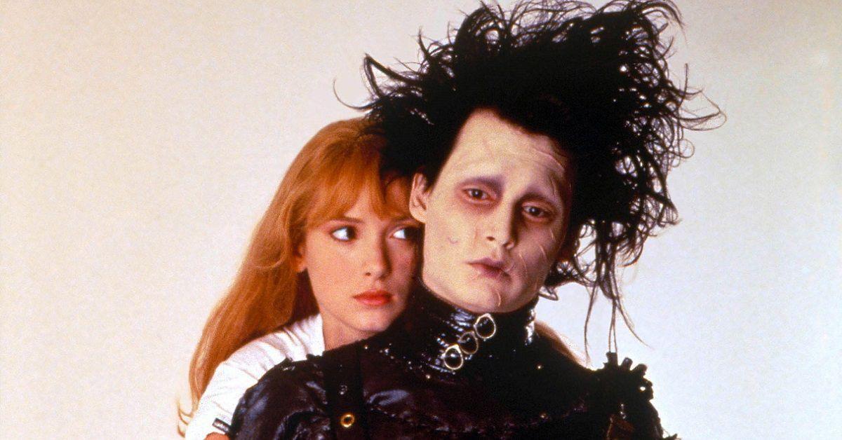 Johnny Depp e Winona Ryder como seus personagens de Edward Mãos de Tesoura