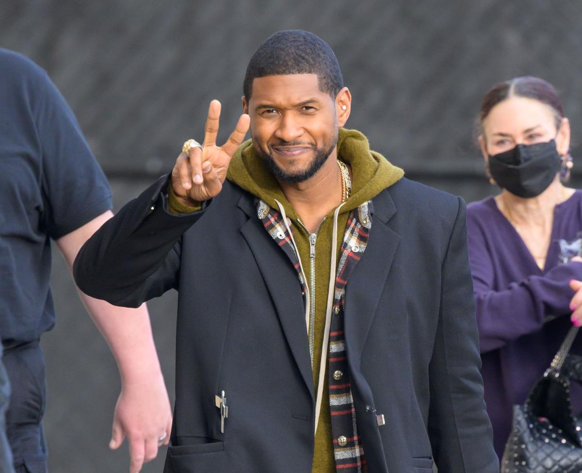 Usher visto fora do Jimmy Kimmel Live