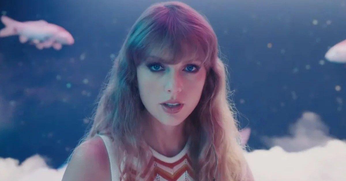 Taylor Swift no clipe de Lavender Haze