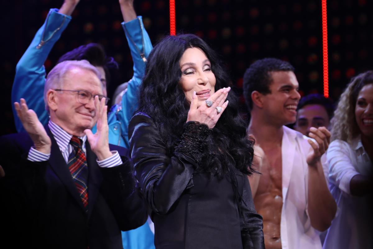 Cher na noite de abertura do The Cher Show