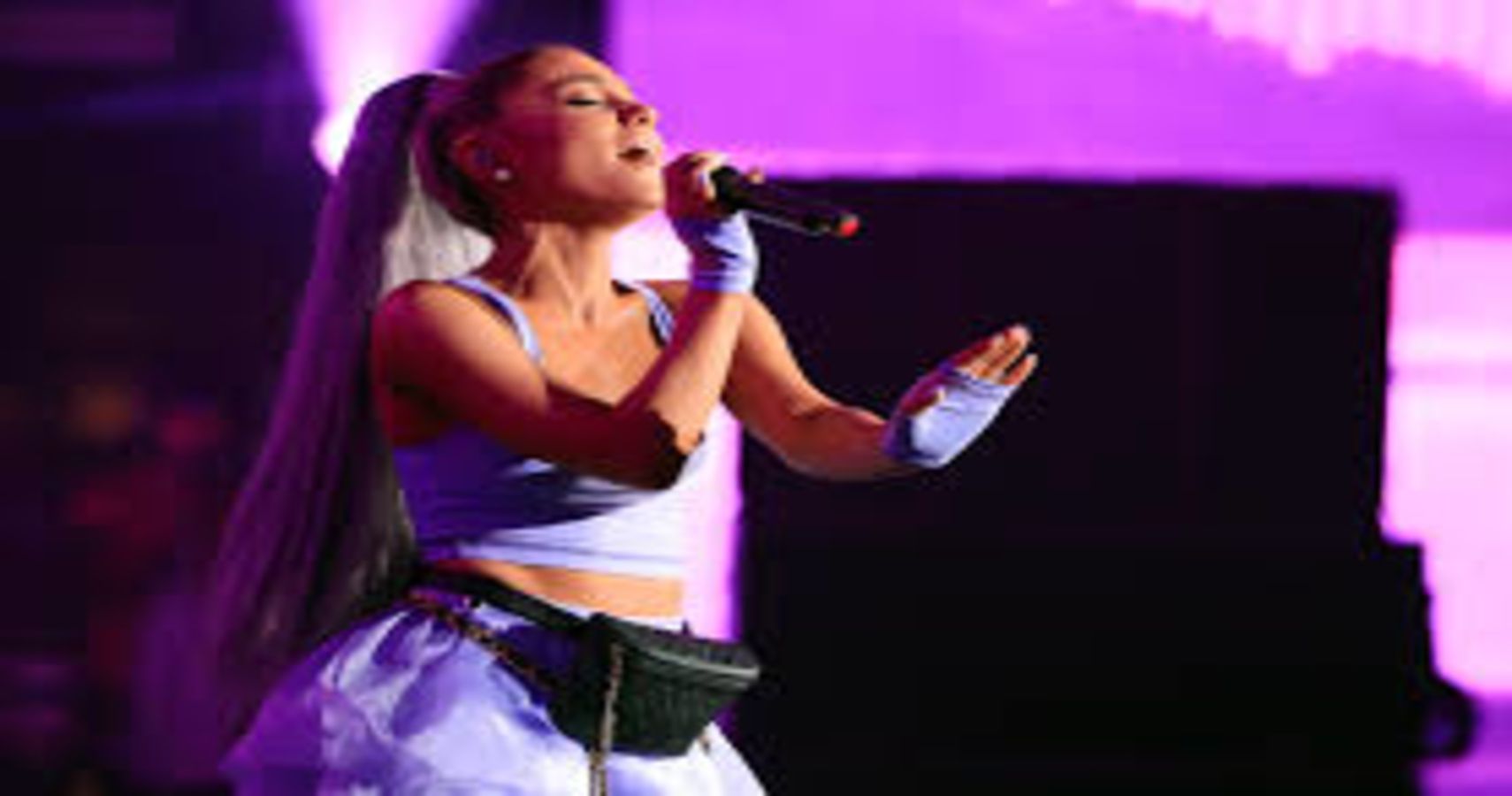 Ariana Grande apresentou seu novo single no Coachella