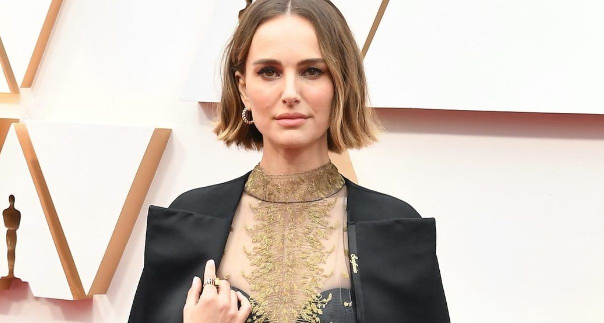 Rose McGowan diz que Natalie Portman realmente não "representa as mulheres" apesar de seu vestido de ativista do Oscar