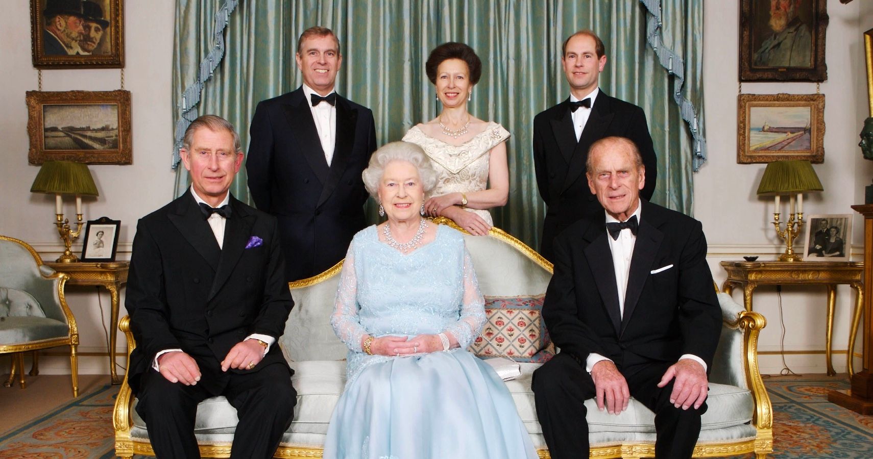 Aqui estão quantos filhos a rainha Elizabeth tem e o que eles estão fazendo