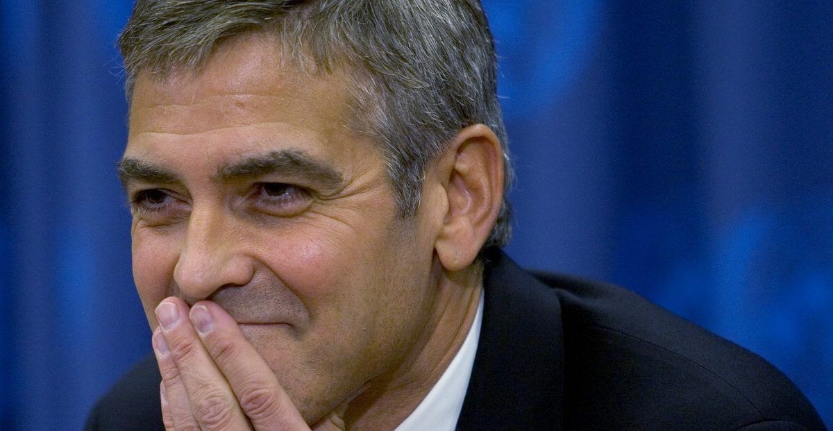 George Clooney pregou a pior pegadinha no gato de Richard Kind