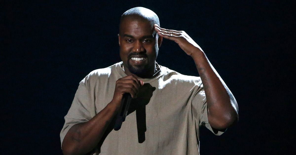 Kanye West preenche sua cédula, mas o Twitter não está do seu lado