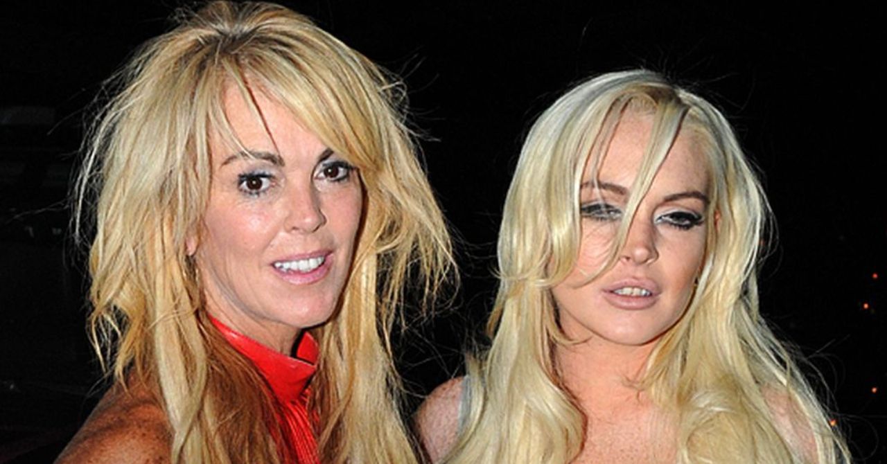 Lindsay Lohan ainda está perto de sua mãe, Dina Lohan?