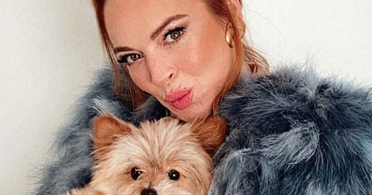Lindsay Lohan mostra seus cachos de morango fresco