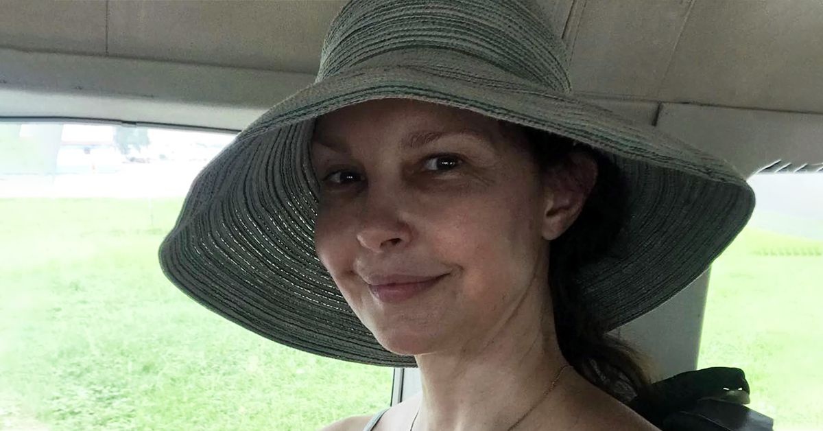 Veja por que Ashley Judd 'quebrou' sua perna no Congo