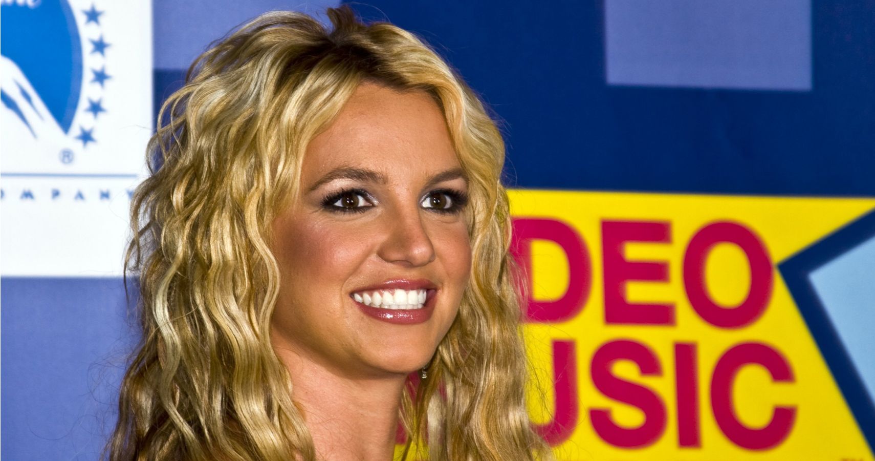 Britney Spears pode ainda ter o telefone antigo e os fãs têm dúvidas